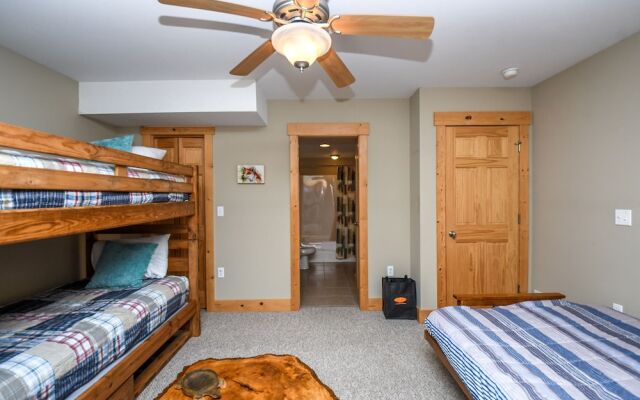 Canopy Escape 3 Bedroom House