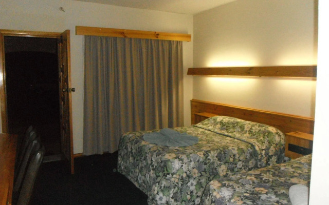 Cooma Country Club Motor Inn