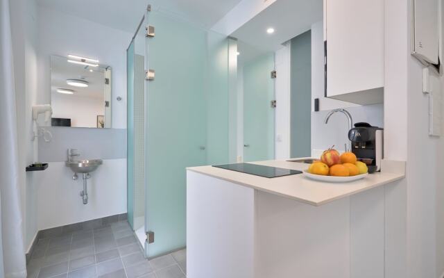 Naranjas y Limones, by Homing U