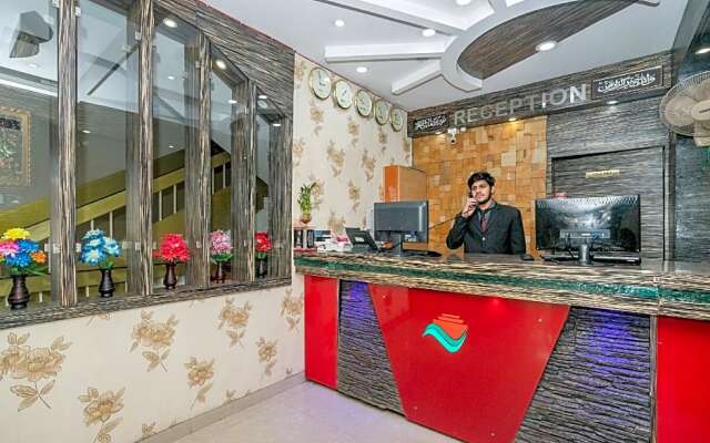 FabExpress Emirates Suites