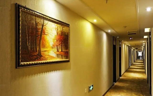Vienna Hotel Xi'an North High-speed Railway Station