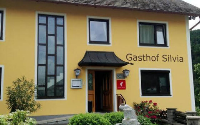 Gasthof-Pension Silvia