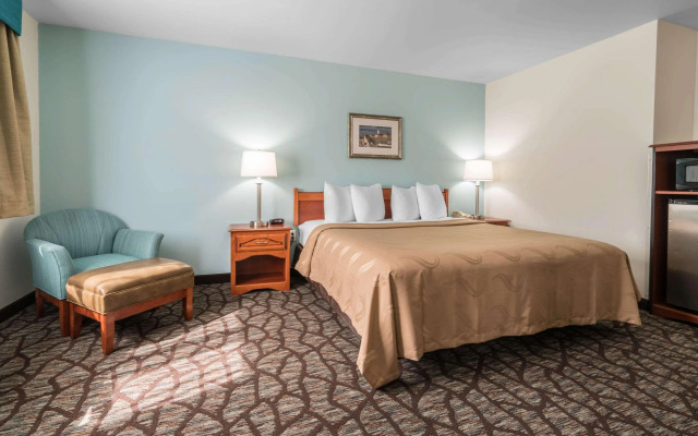 Quality Inn & Suites Sequim at Olympic National Park