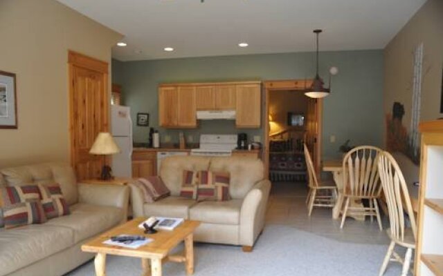 River Stone Resorts & Bear Paw Suites