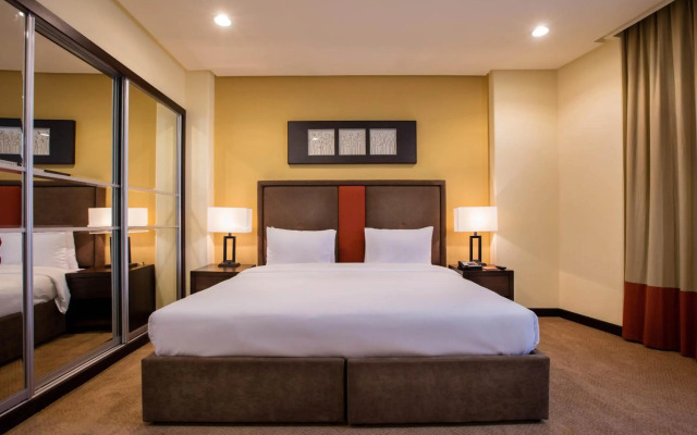 Orange Suites Hotel.