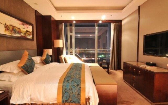 Soluxe Hotel