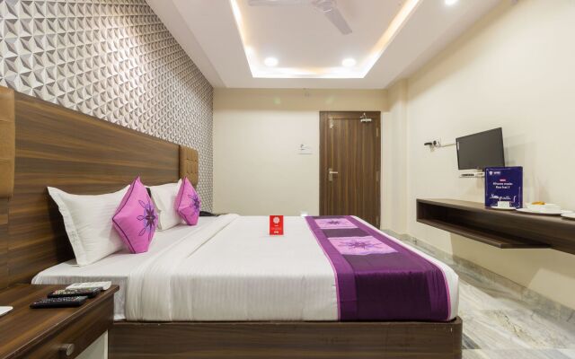 OYO 6651 Hotel Srujana Stay Inn