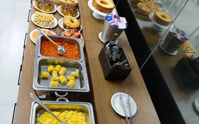 Campos RJ Center Hotel by Castelo Itaipava