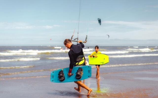 Bright Apartment Near Sea