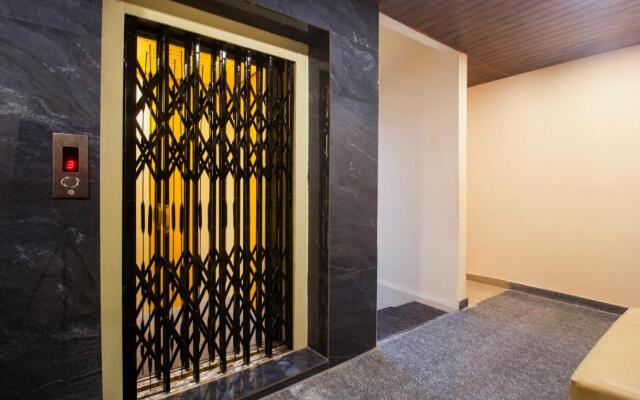 Itsy Hotels Yogeshwara Grand