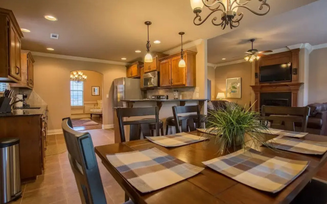 Branson Bluffs Retreat by RedAwning