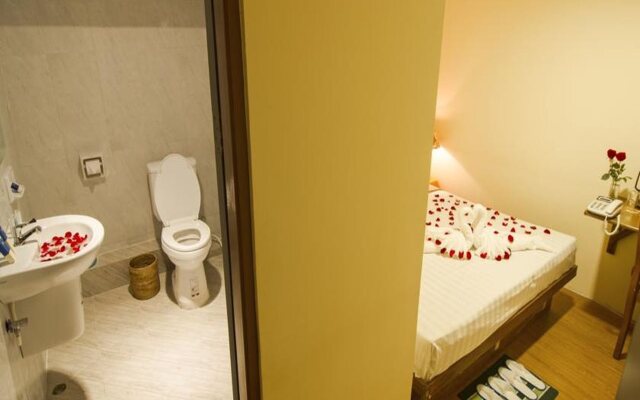 Shwe Htee Guest House Chinatown
