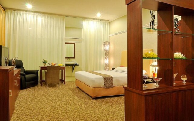 Grand Tryas Hotel