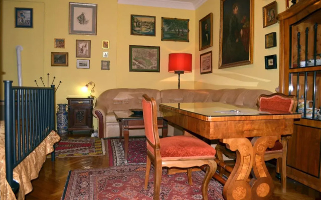 Central Market Apartments