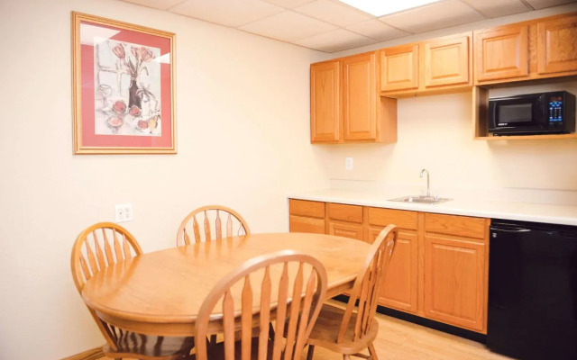 Quality Inn & Suites Ames Conference Center Near ISU Campus