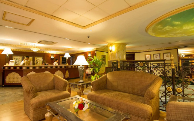 Landmark Plaza Hotel