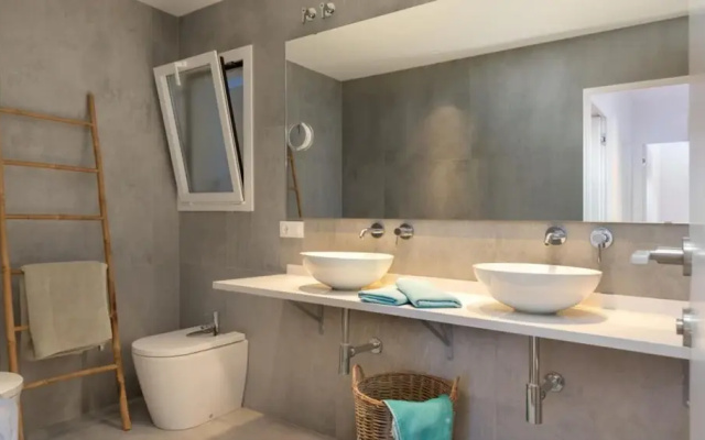 Ferran in Llafranc With 4 Bedrooms and 2 Bathrooms