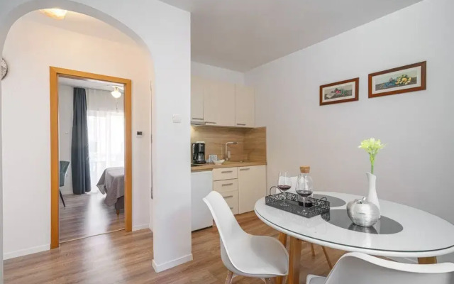 "one Bedroom Apartment for 2 People"