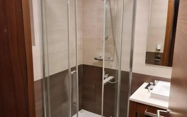 Apartment B513