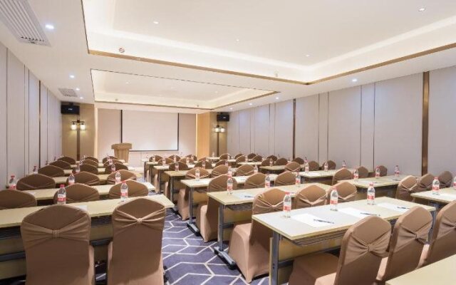 Echeng Hotel - Tongji Holiday Hotel Guangzhou Zhujiang New Town