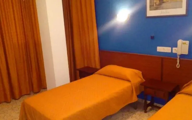 El Faisan C&R Hotel