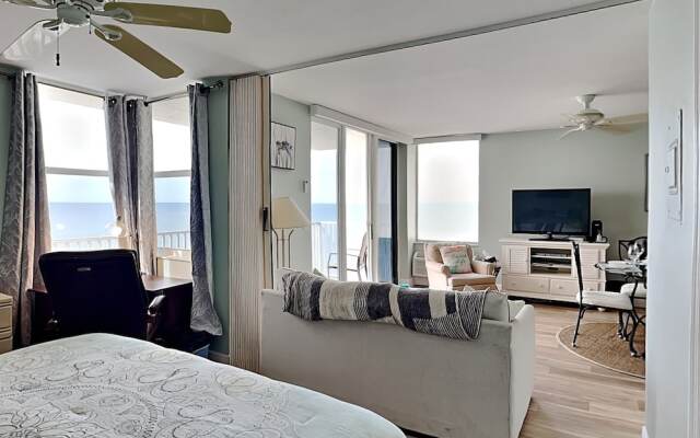 Estero Beach and Tennis 705c