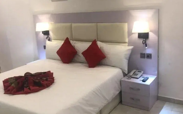 Mesorein Luxury Hotel