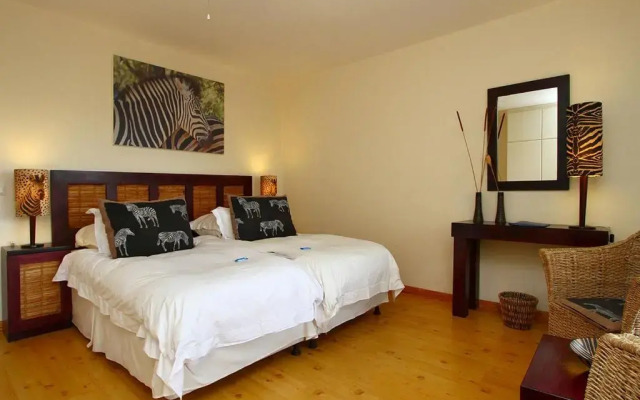 Cape Paradise Lodge and Apartments