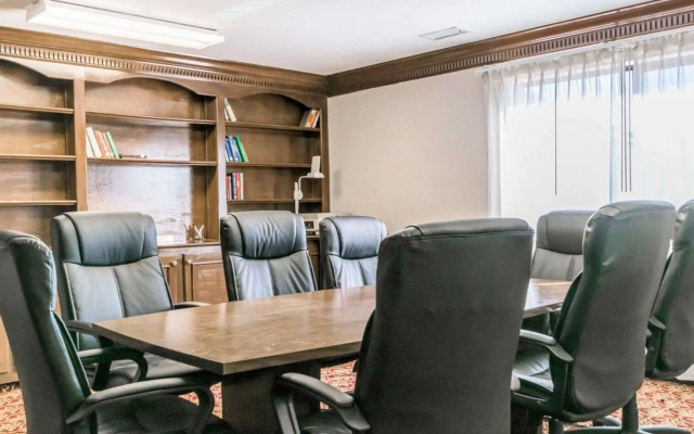 Quality Inn & Suites University/Airport