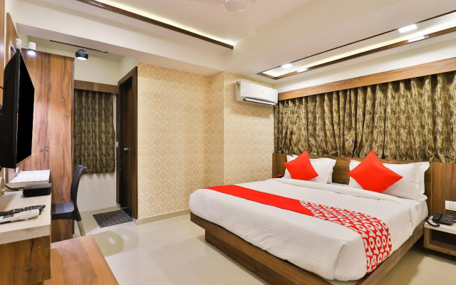 OYO 24950 Hotel Shree Balaji Residency