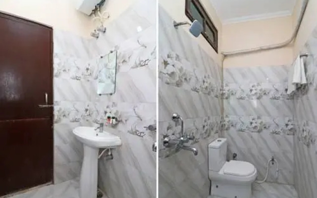 OYO 6064 Home Stay Siddhi Palace