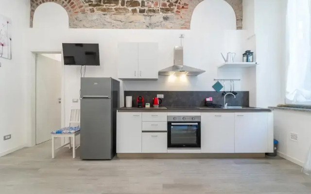 Modern Apartment in Via Carloni by Wonderful Italy