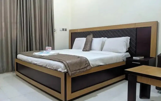 Dealings Hotel and Suites