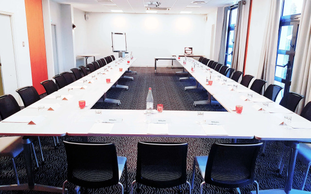 Holiday Inn Calais-Coquelles by IHG