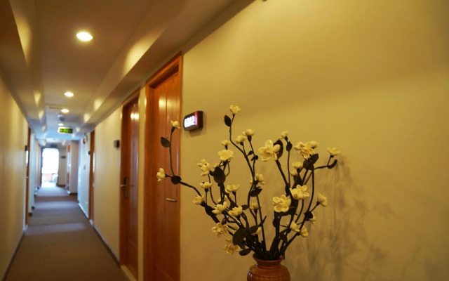 Chiang Roi 7 Days Inn