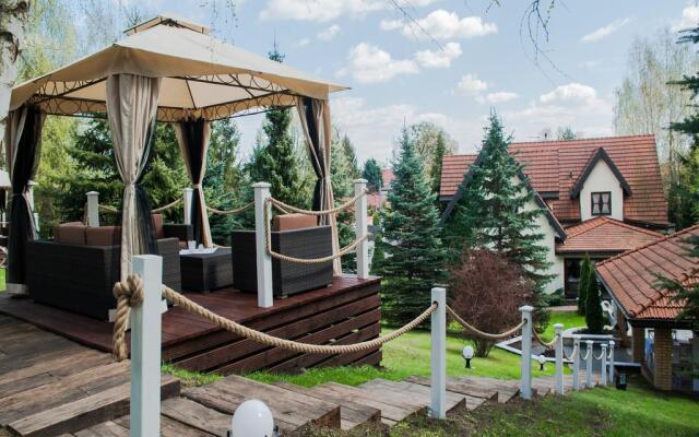 Noce i Dnie Hotel