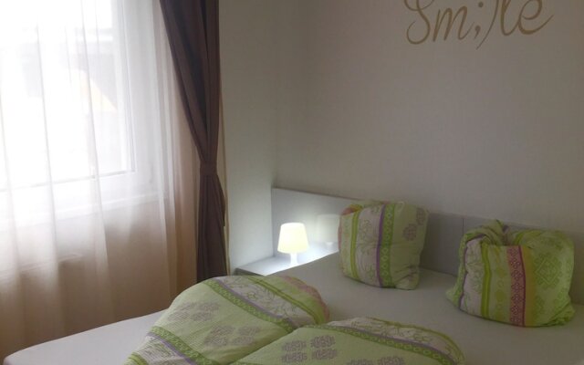 Bálint 2 apartman with outdoor pool