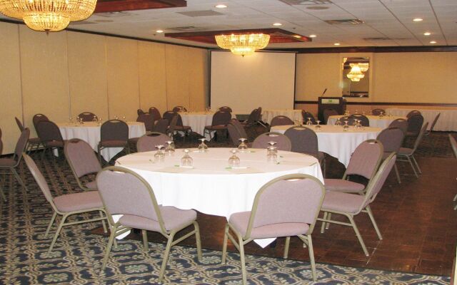 DoubleTree by Hilton Downtown Concord