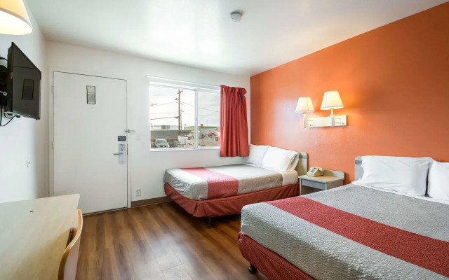 Motel 6 Wendover, UT