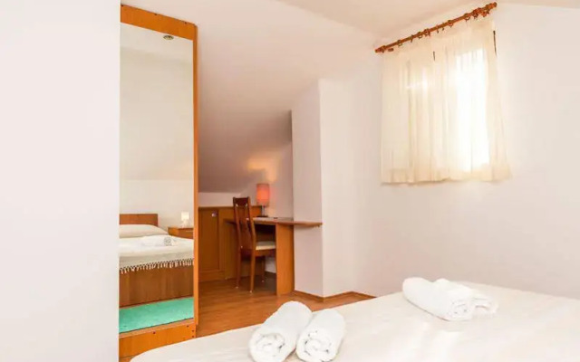 Apartments Mondo