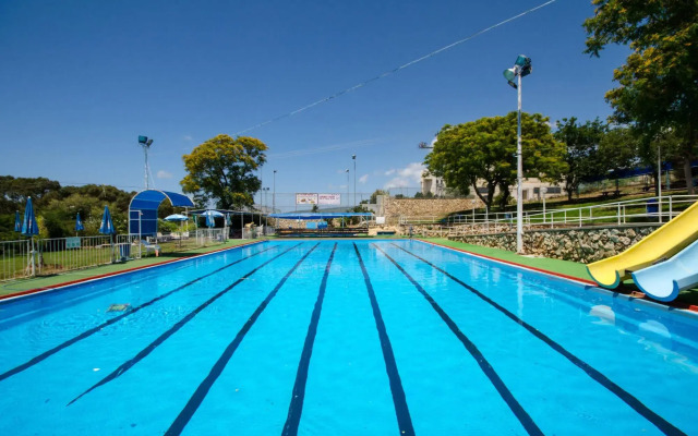 Kibbutz Gesher Haziv Travel Hotel