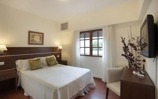 Los Tilos Hotel