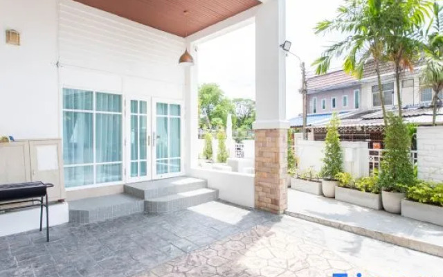 tropical private pool villa