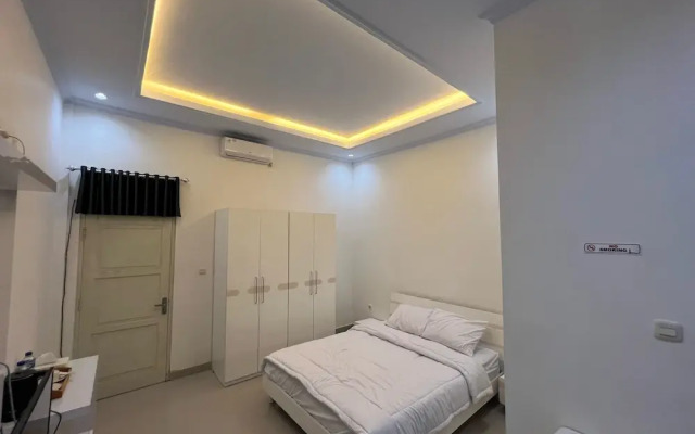 Backyard Guest House