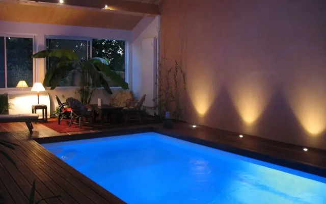 Pavillion du Chateau de Saint Augustin