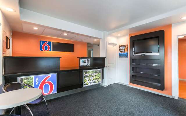 Motel 6-Missoula, MT - University