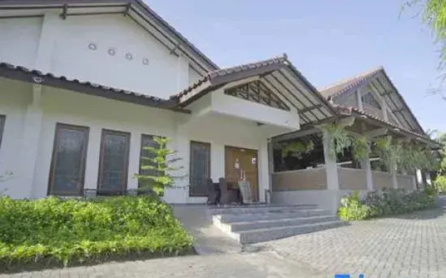 Pondok Indah Hotel