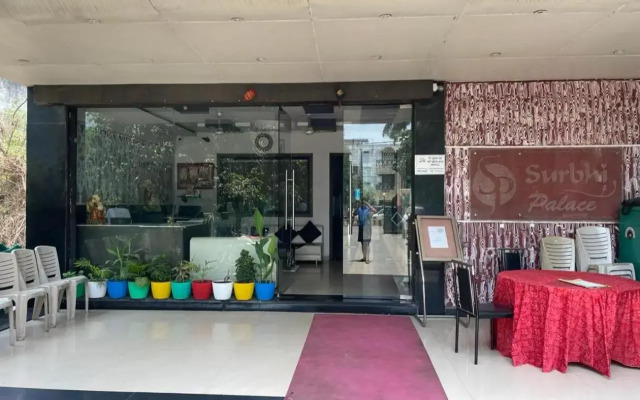 Hotel Gopi Palace