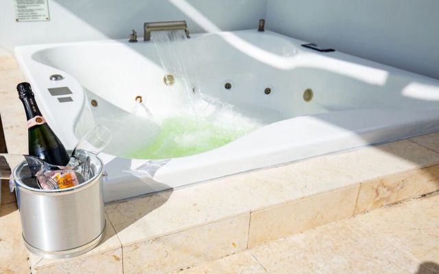 SBV Luxury Ocean Hotel Suites