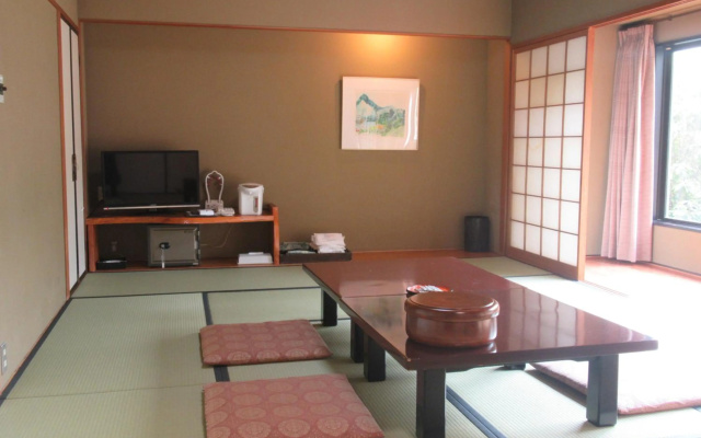Kikuchi Kanko Hotel – Guest Rooms – Kikuchi